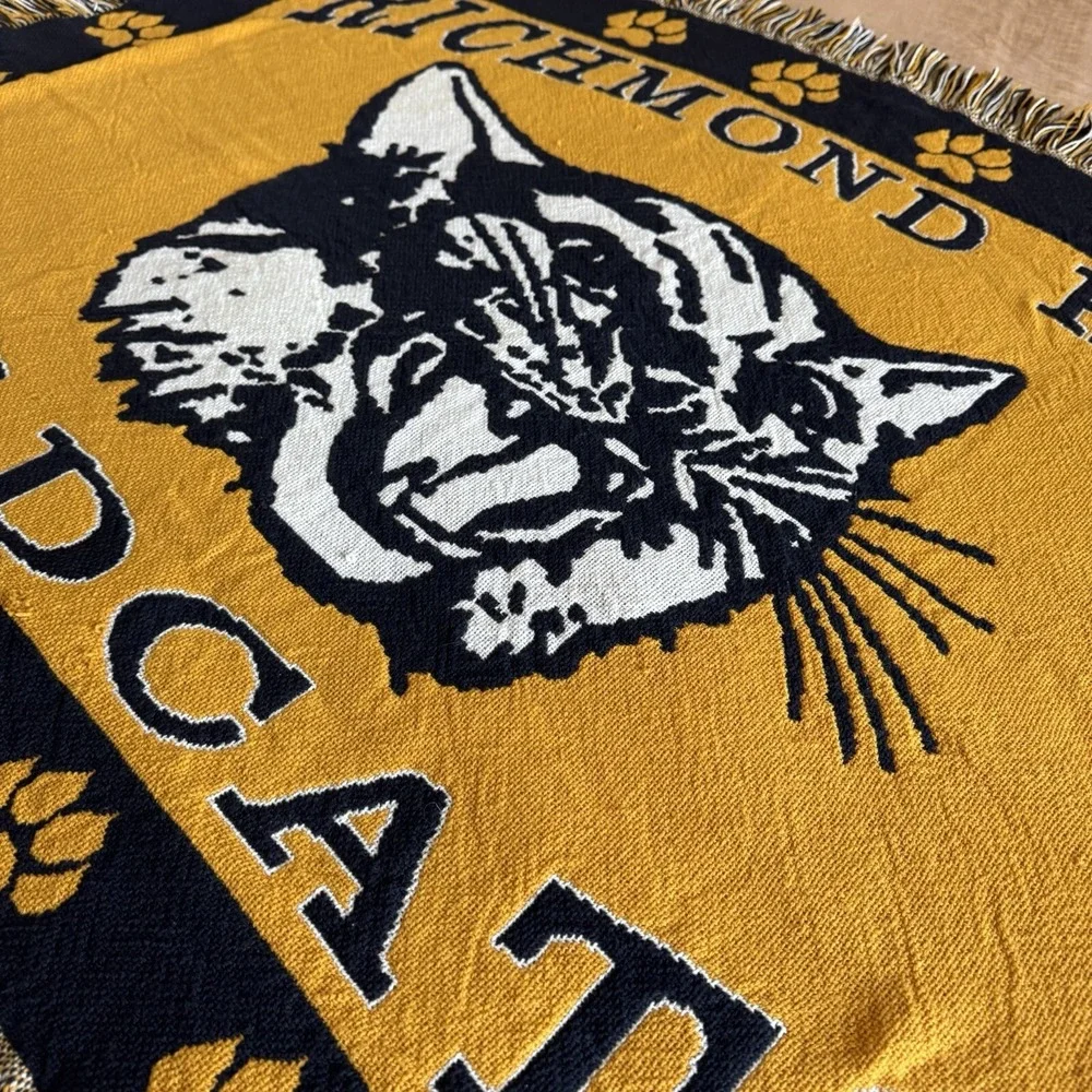 Richmond Hill Wildcats Throw Blanket Tapestry 38 x 50 High School Football